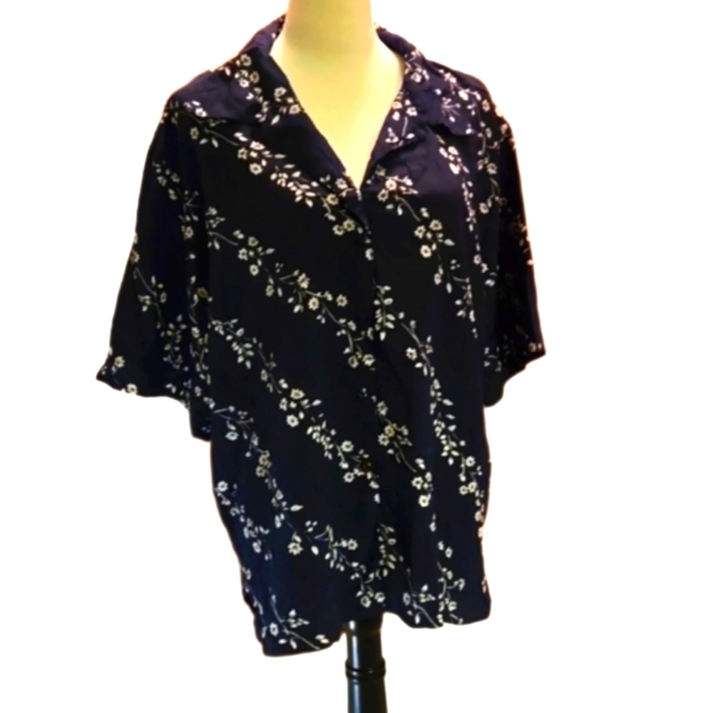 Attitude Dark Midnight Blue Top White Floral Print Short Sleeve Women size 22